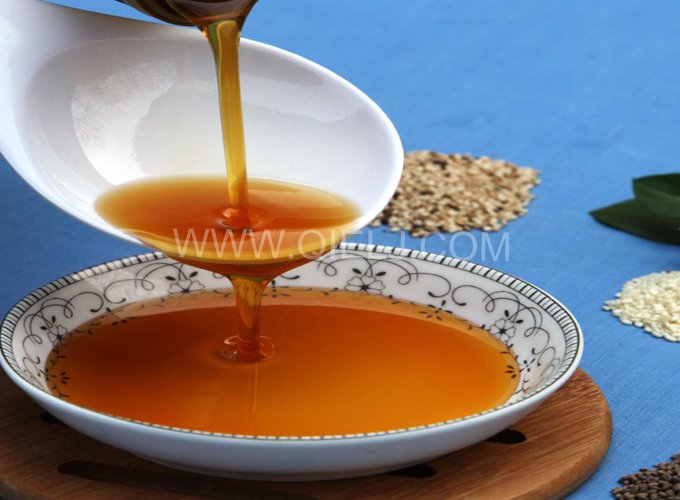 芝麻油提取加工，企鵝糧油機械生產色香味俱佳的油脂(圖1)